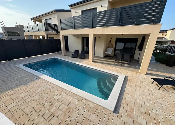 Sandra 빌라 포레치